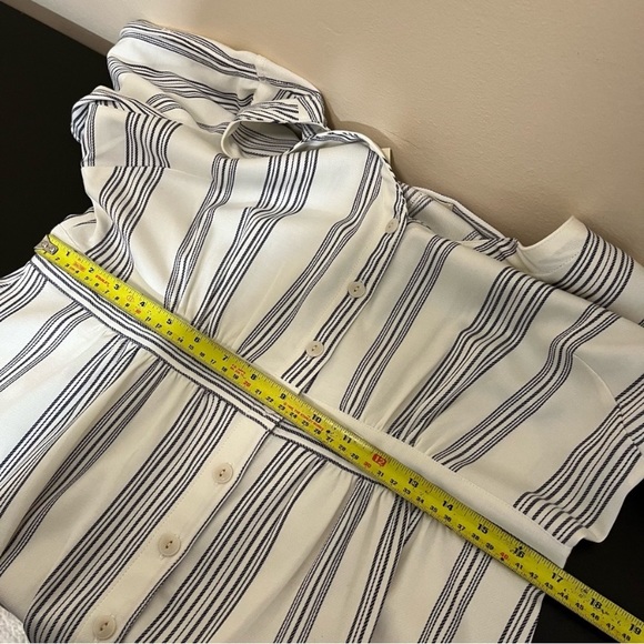 ✨Host Pick ✨ NWT Madewell Tie-Sleeve Dress in Indigo Stripe - Picture 4 of 8